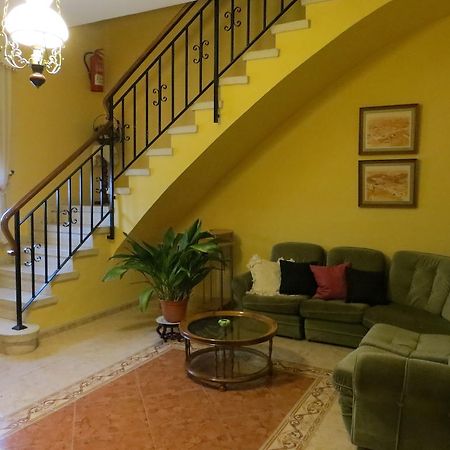Hostal Restaurante Reina El Tejar Eksteriør billede