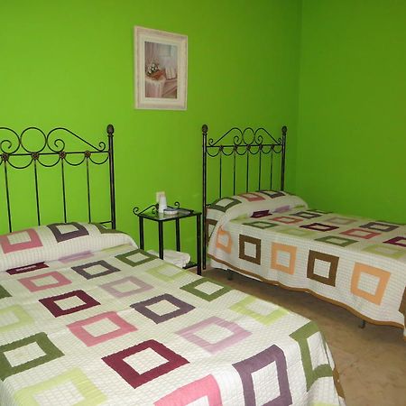 Hostal Restaurante Reina El Tejar Eksteriør billede