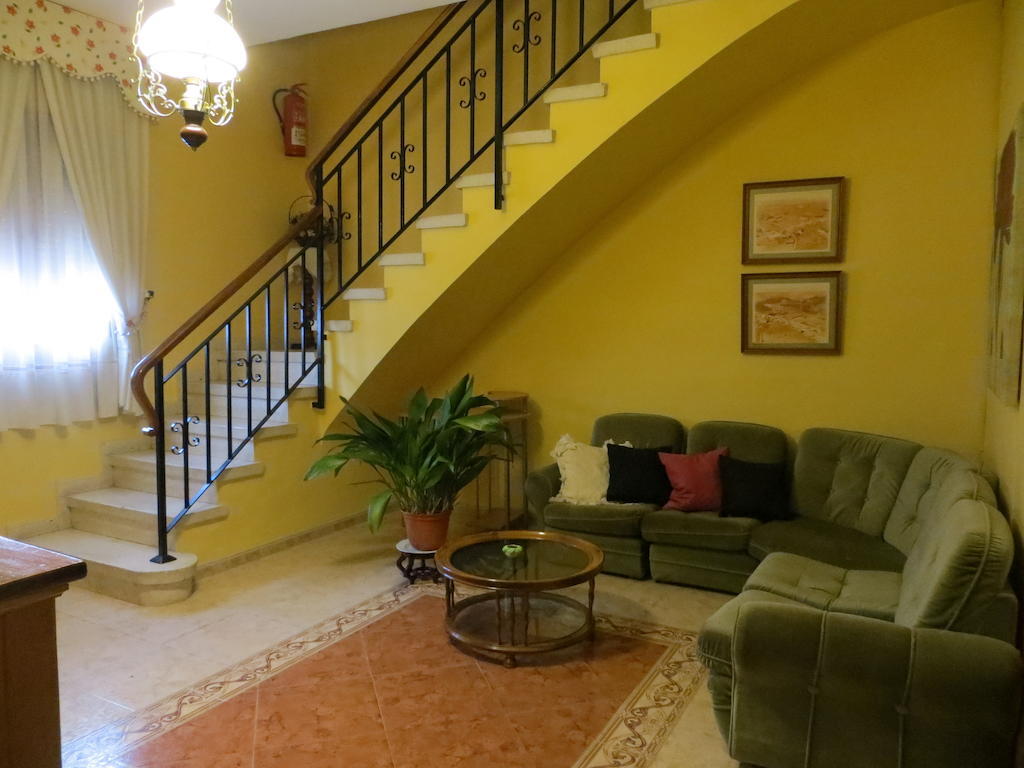 Hostal Restaurante Reina El Tejar Eksteriør billede