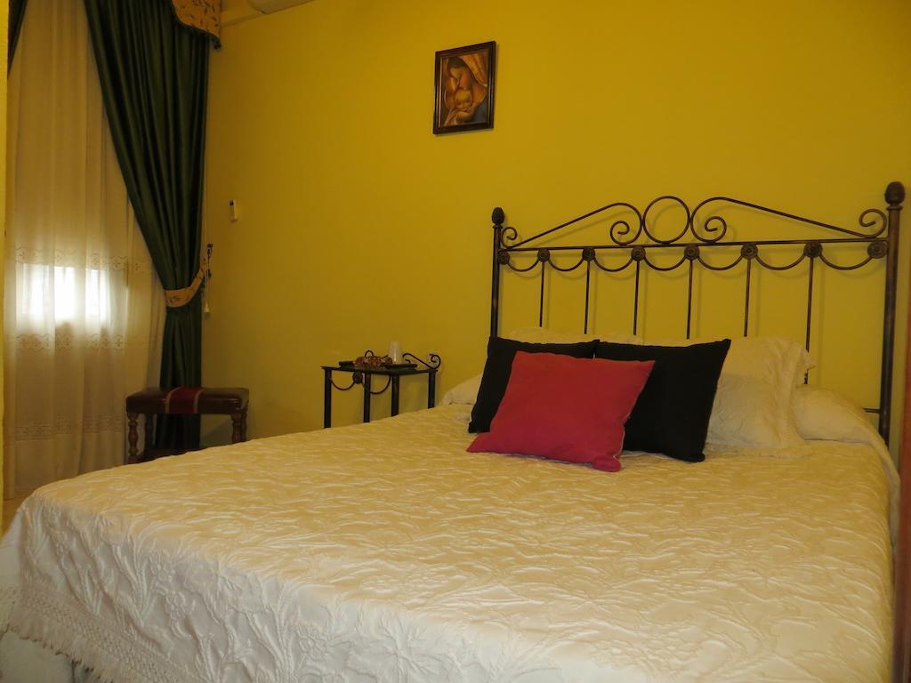 Hostal Restaurante Reina El Tejar Eksteriør billede
